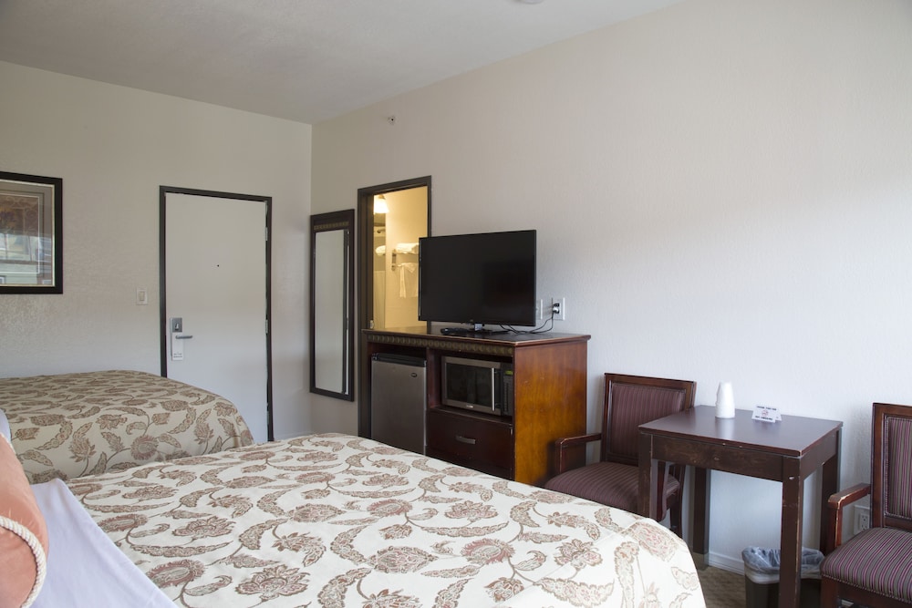 Harborview Inn & Suites San Diego Harbor - photo 14