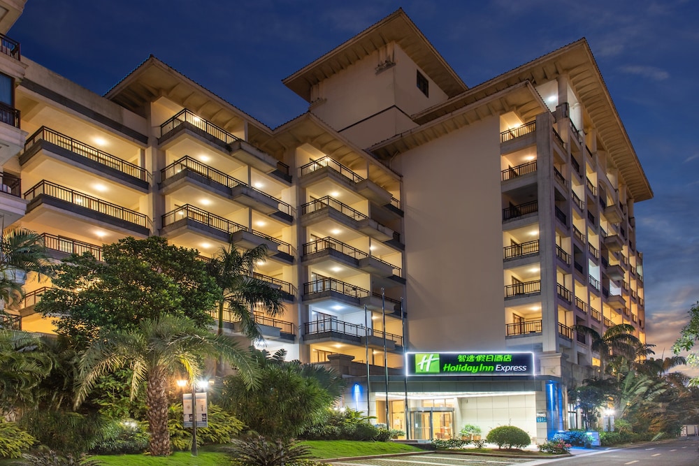 Holiday Inn Express Haikou West Coast by IHG — hotel in Haikou