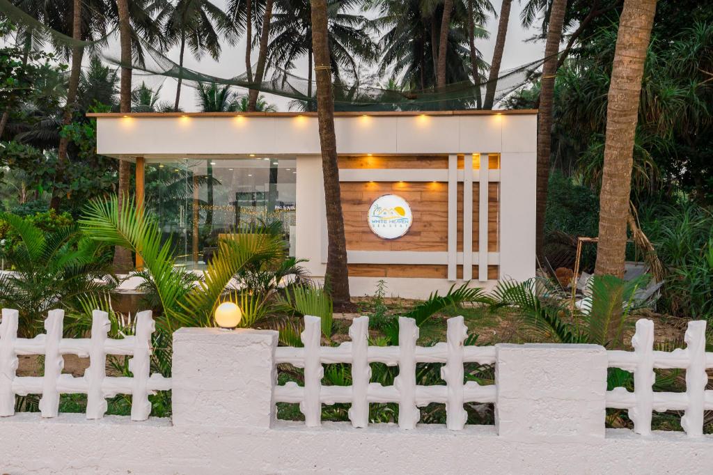 White Heaven Sea Stay in Kumta, India