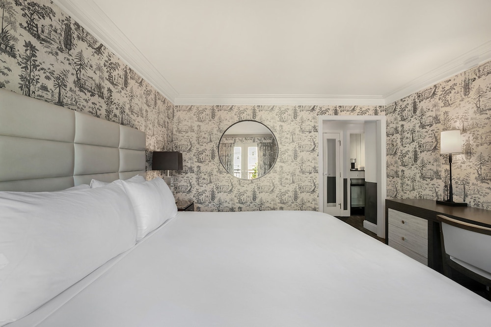 The Normandy Hotel - photo 13