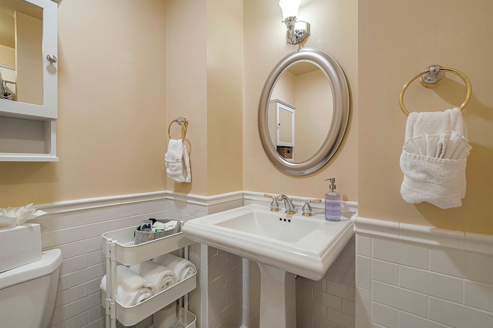 The Orenco Station Hotel - photo 123