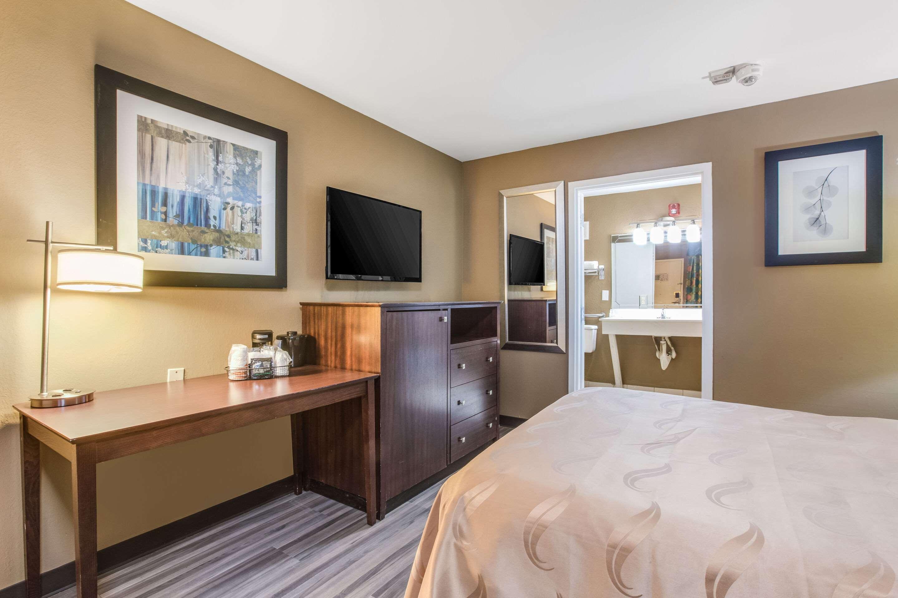 Quality Inn Kennesaw - photo 12