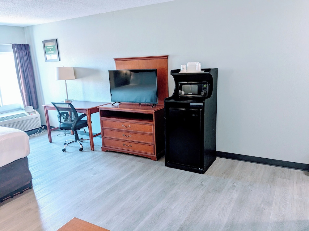 Econo Lodge Lebanon - photo 5