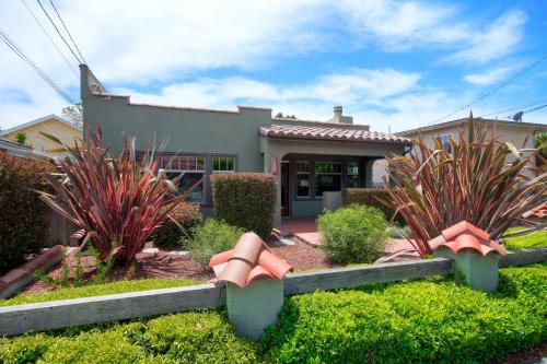 Smith’s Landing Monthly Spring Special Mar thru May in Cambria, United States