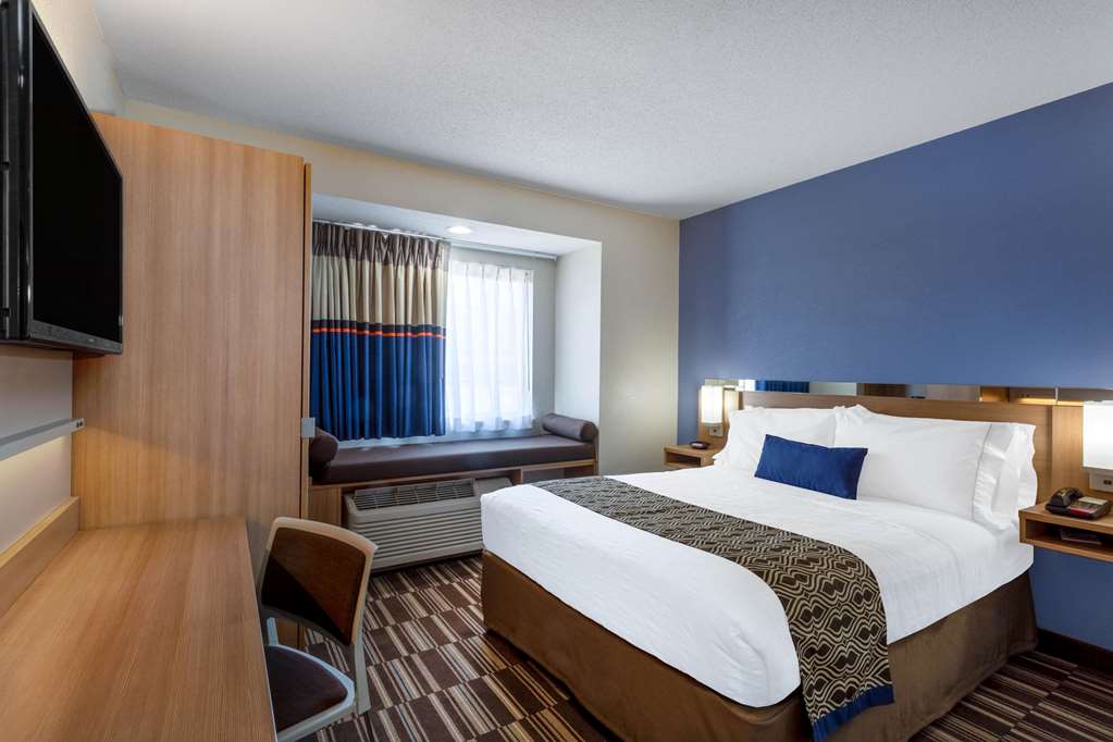 Microtel Inn & Suites by Wyndham Burlington - photo 8