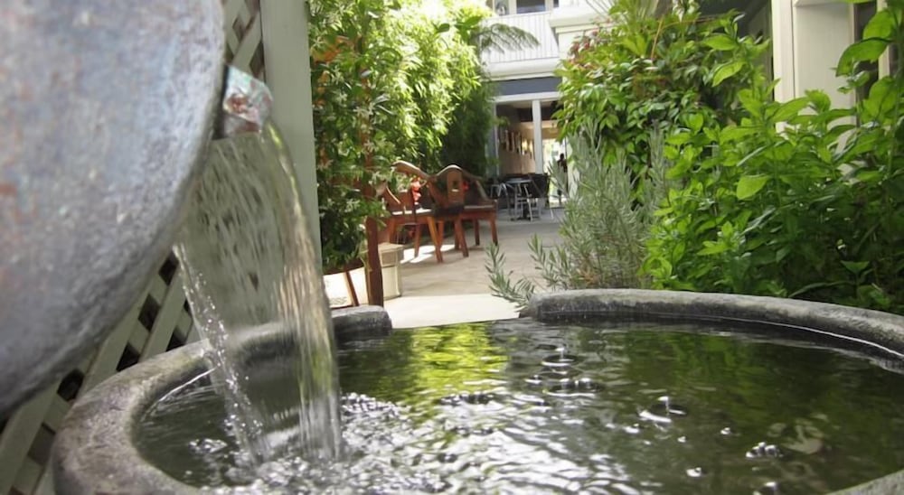 Pacific Blue Inn - photo 21
