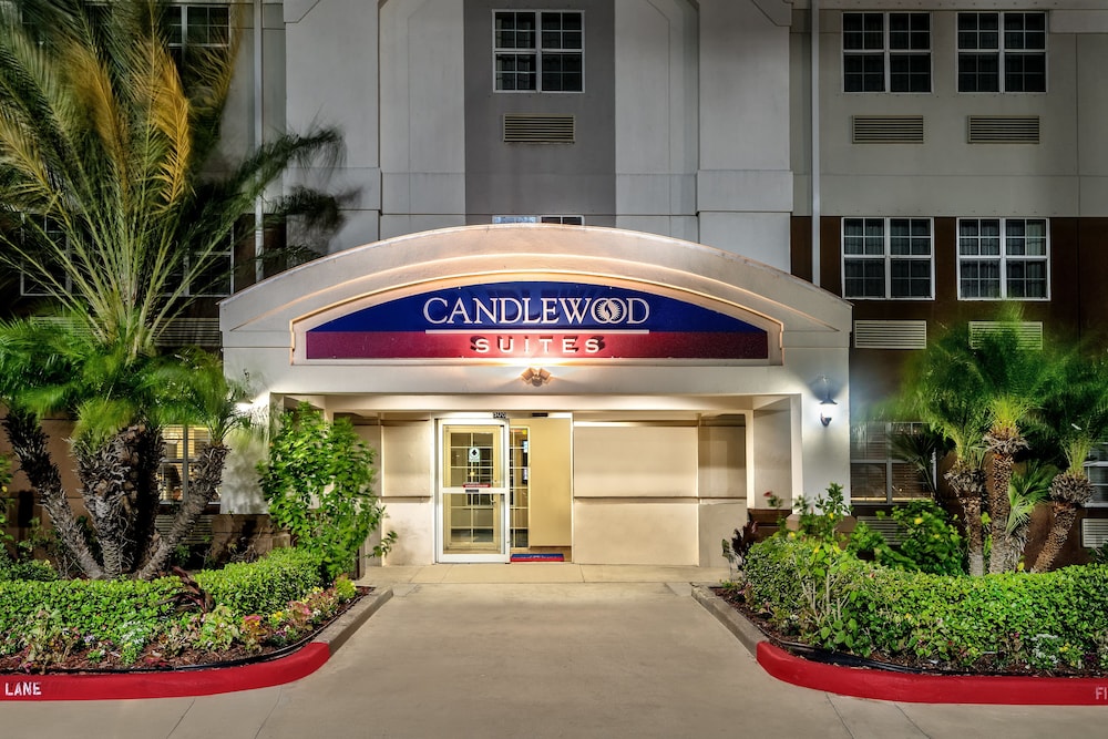Candlewood Suites Galveston by IHG - photo 29