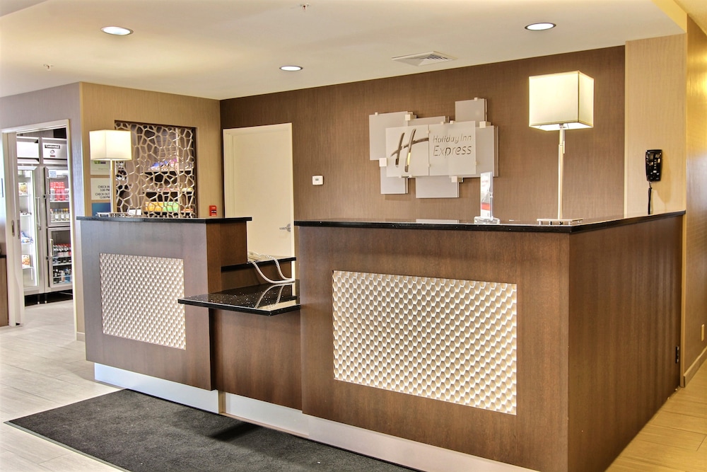 Holiday Inn Express Fargo West Acres by IHG - photo 74