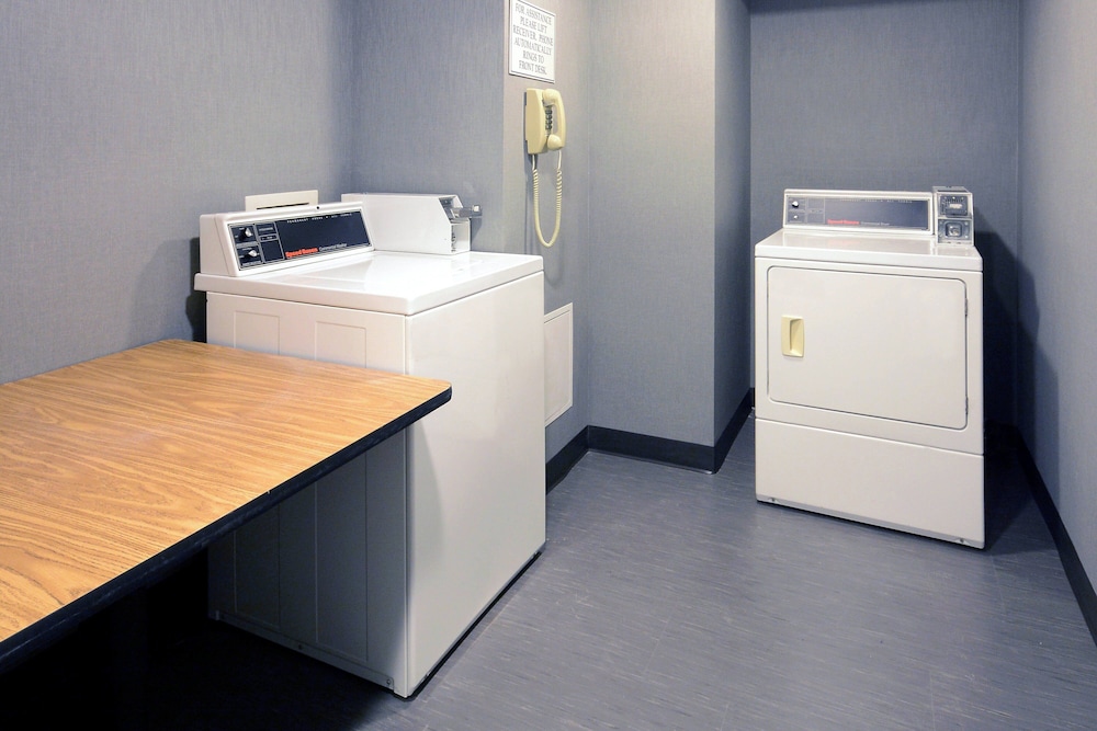 Fairfield Inn by Marriott Greensboro Airport - photo 21