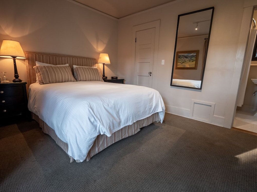 The Upham Hotel - photo 12
