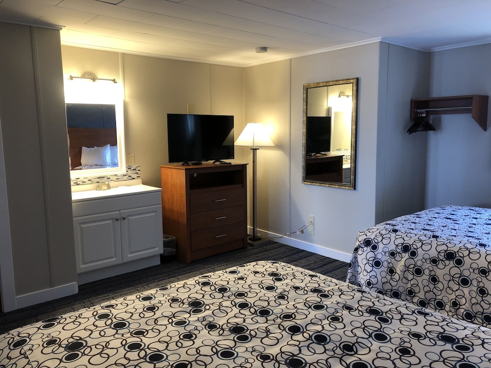 Edenbrook Motel - photo 4