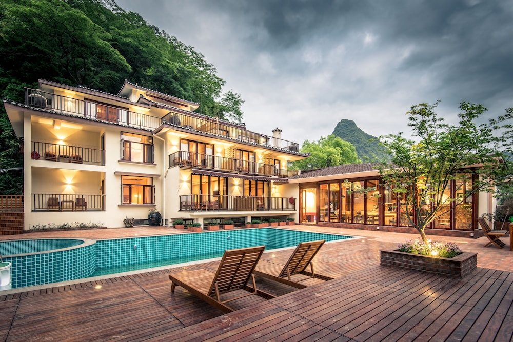The Apsara Lodge — 4-Star Luxury Hotel in Yangshuo, People's Republic of China