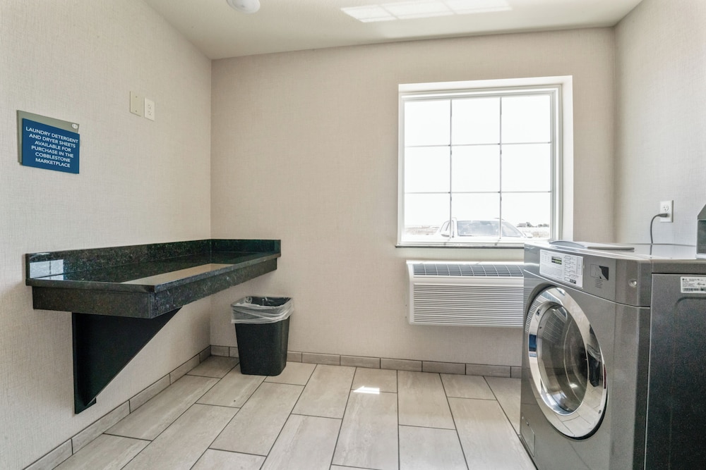 Cobblestone Inn & Suites Boise City - photo 42