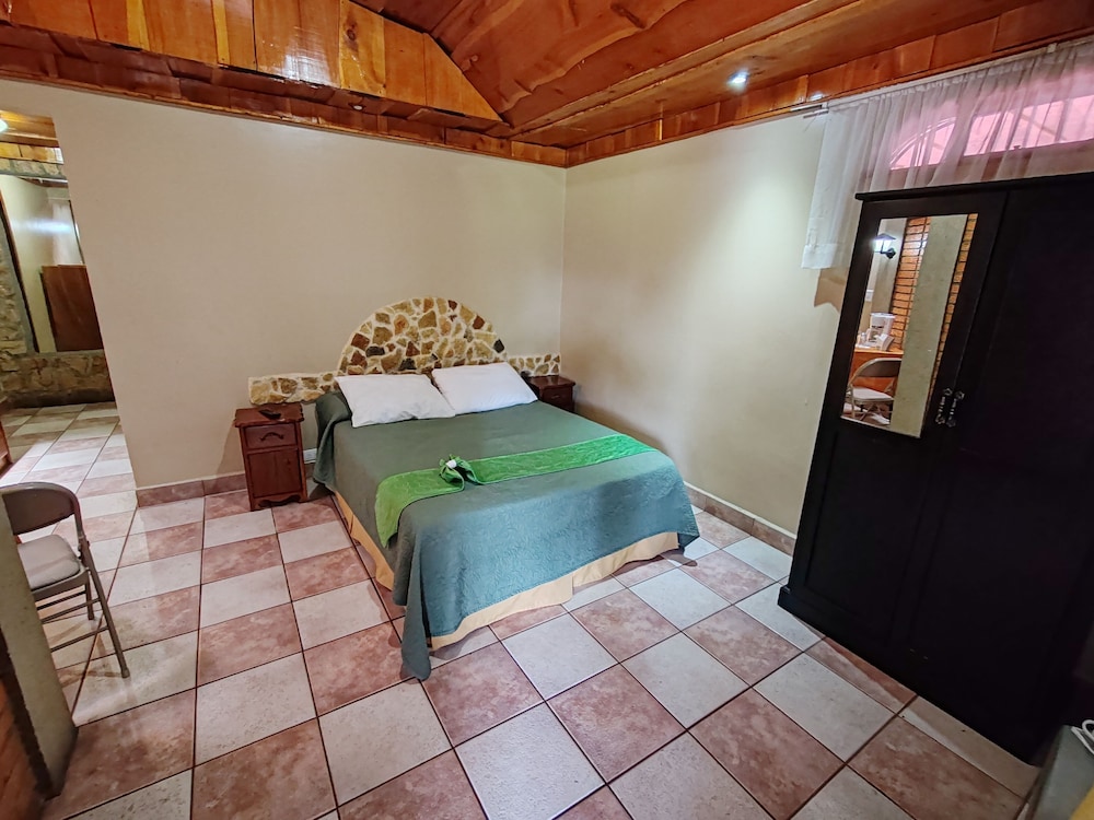 Hotel Cibeles Resort in Heredia, Costa Rica