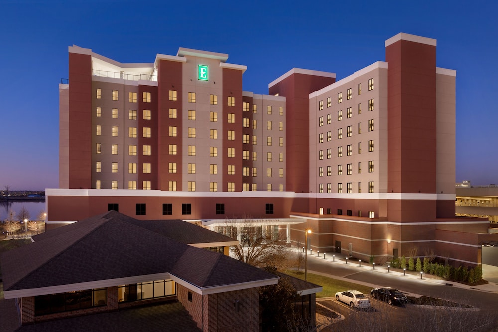 Embassy Suites by Hilton Wilmington Riverfront - photo 44