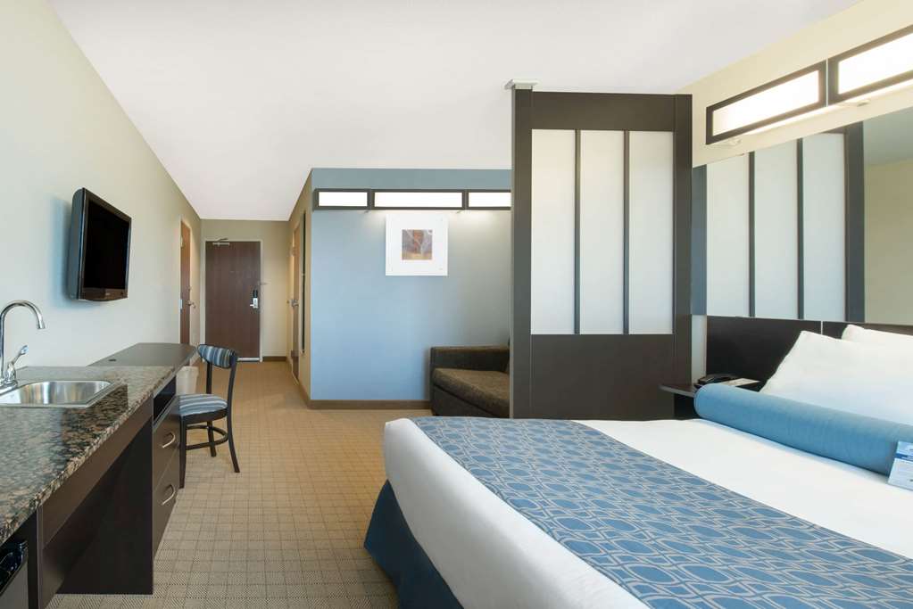 Microtel Inn & Suites by Wyndham Stanley - photo 12