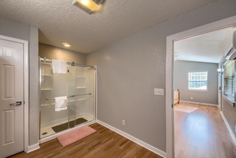 Ot 250Qm Quiet Your Mind in Canyon Lake, United States