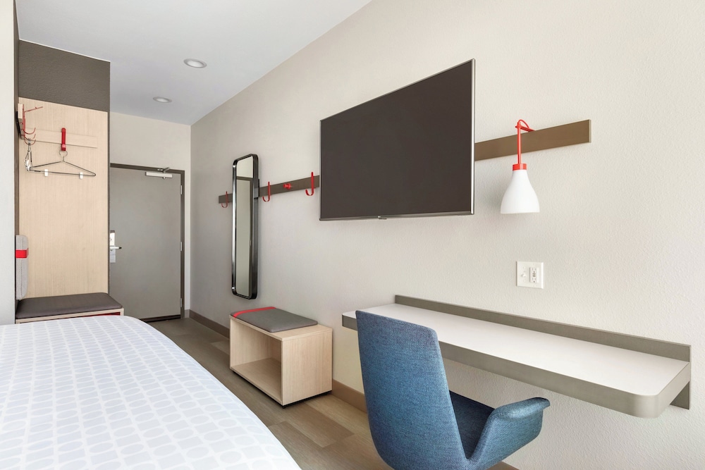 avid hotel Staunton by IHG - photo 8