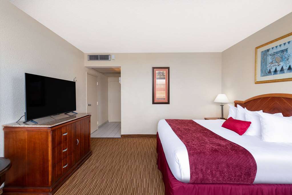 Ramada by Wyndham Kissimmee Gateway - photo 33