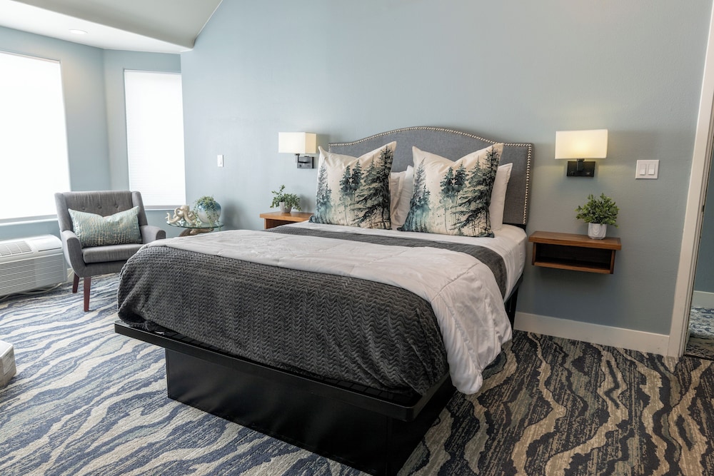 Seaside Oceanfront Inn - photo 67