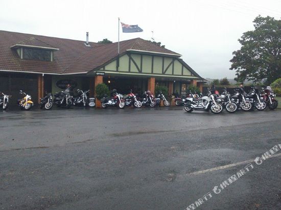 The Country Inn in Auckland, New Zealand