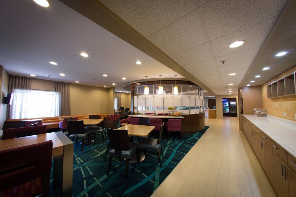 Springhill Suites by Marriott Warwick - photo 15