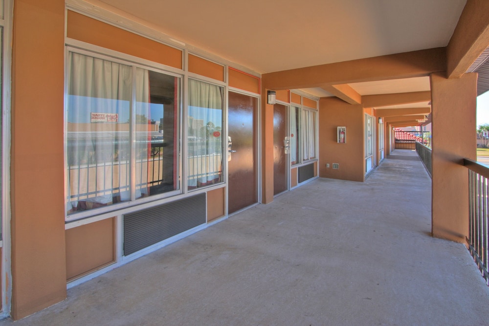 Hotel Bel Air Orlando near Florida Mall - photo 38