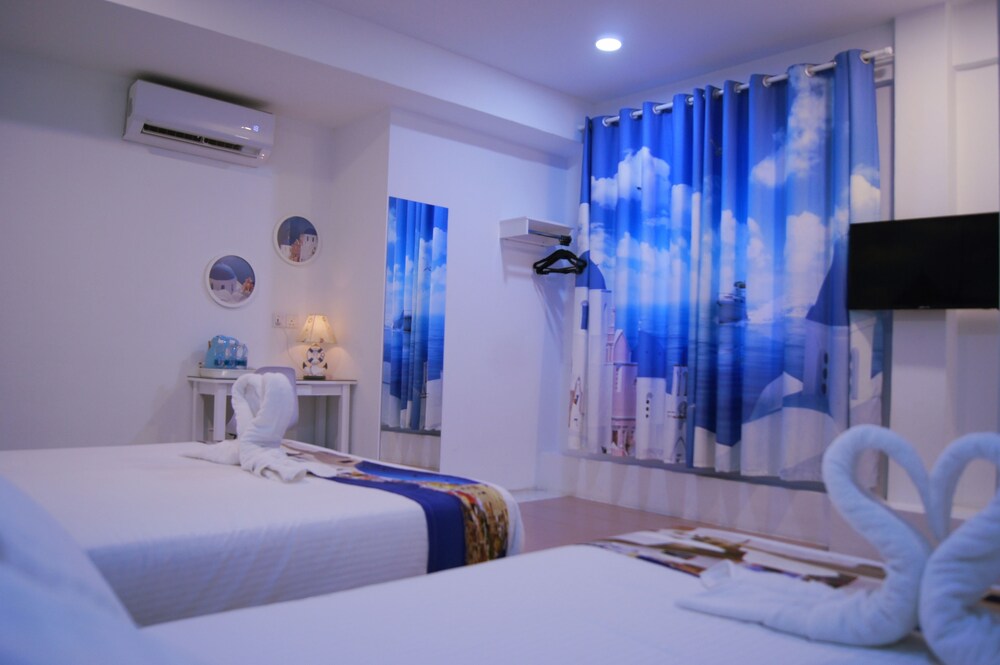 Santorini Hotel Melaka - last minute hotel in Malacca