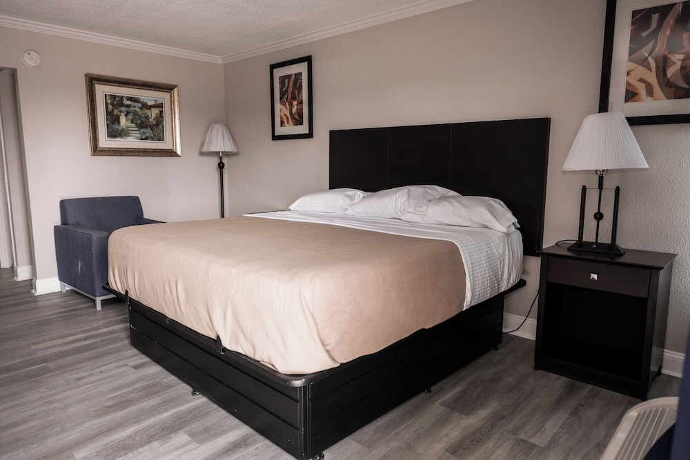 Riverside Inn & Suites by OYO Danville Ceaser Casino - photo 9