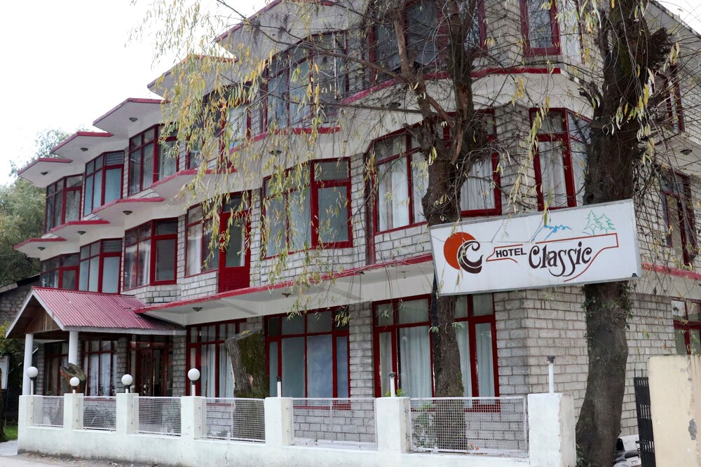 Hotel Classic - carbon neutral hotel in Manali