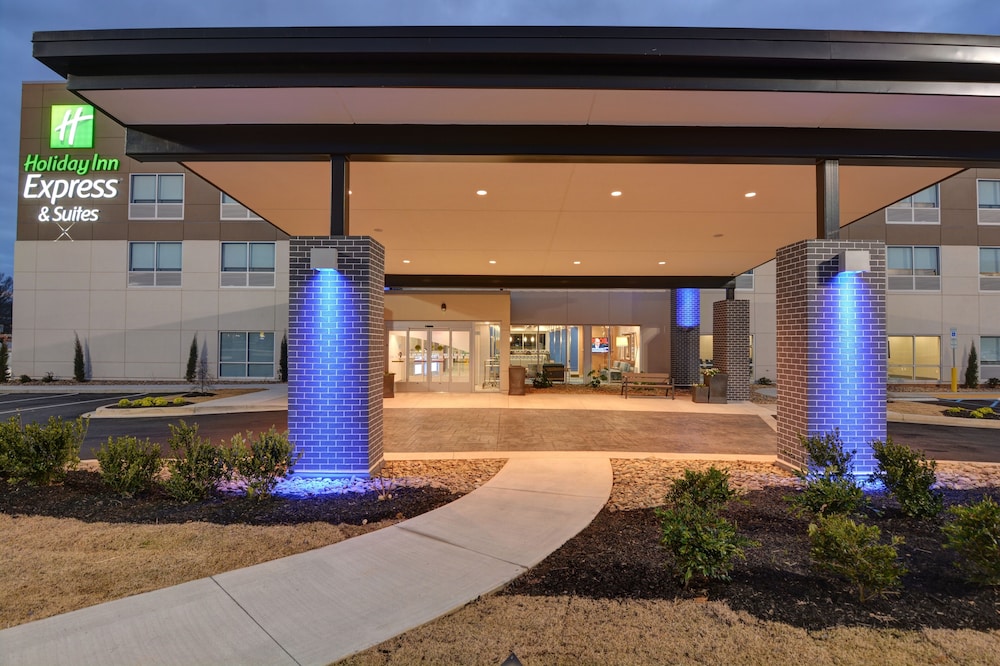Holiday Inn Express & Suites Greenville Taylors by IHG - photo 45