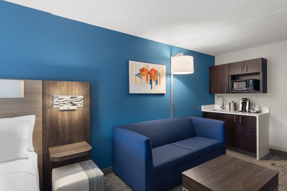 Holiday Inn Express Hotel & Suites Danbury I 84 by IHG - photo 29