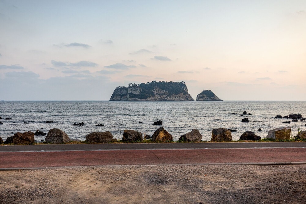 Eurohouse - last minute hotel in Seogwipo