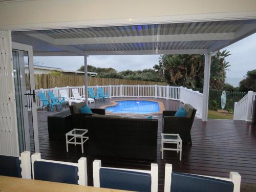Seagulls Beach House — 4-Star Luxury Hotel in Port Shepstone, South Africa