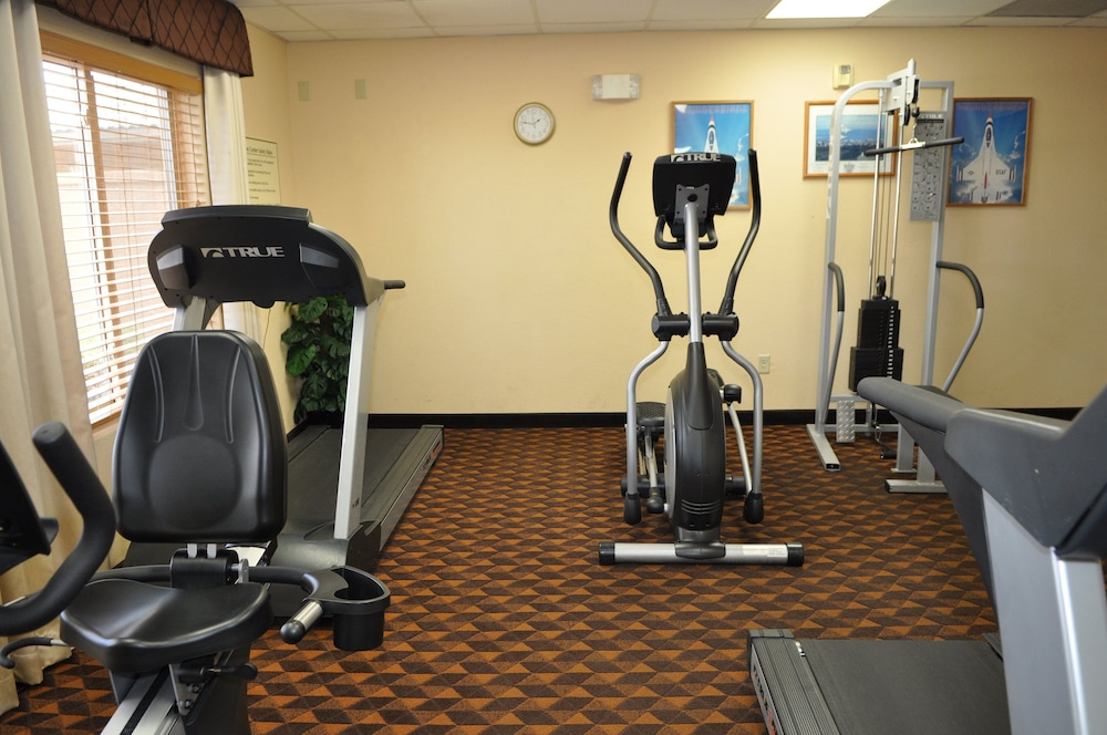 Holiday Inn Express Las Vegas Nellis by IHG - photo 18