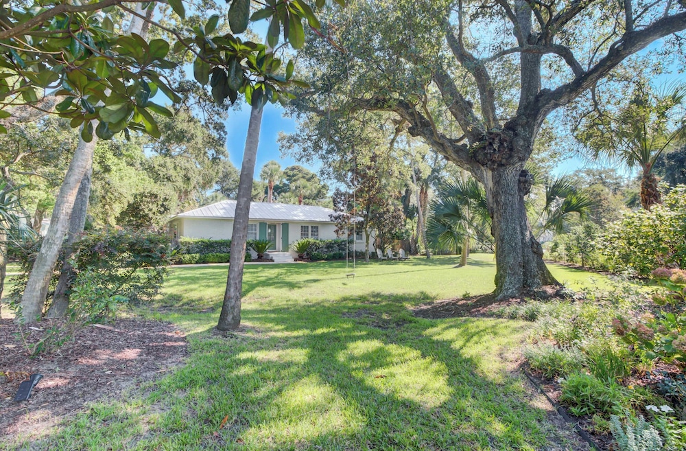 16 29th Avenue Isle of Palms Group Retreat - photo 42