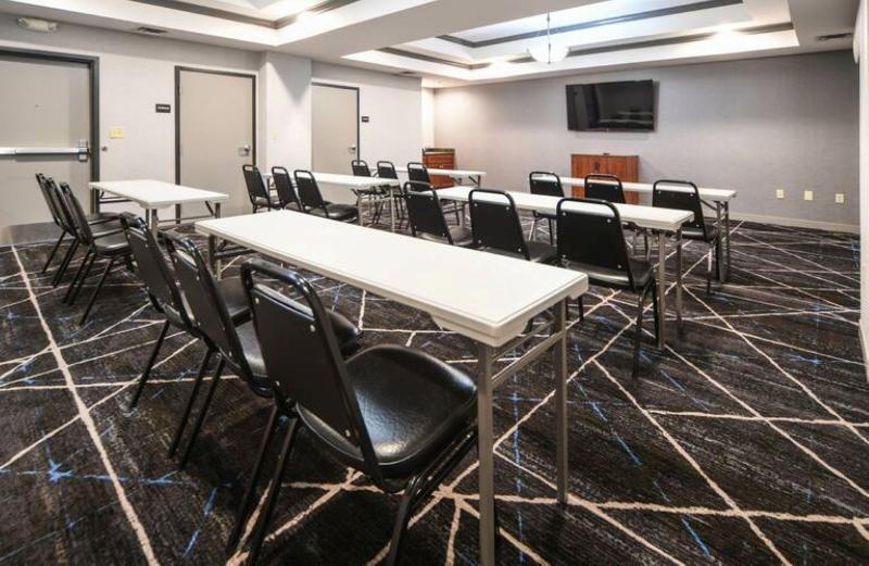 Hampton Inn Bryant - photo 41