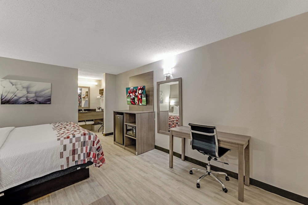 Red Roof Inn Kingsport - photo 19