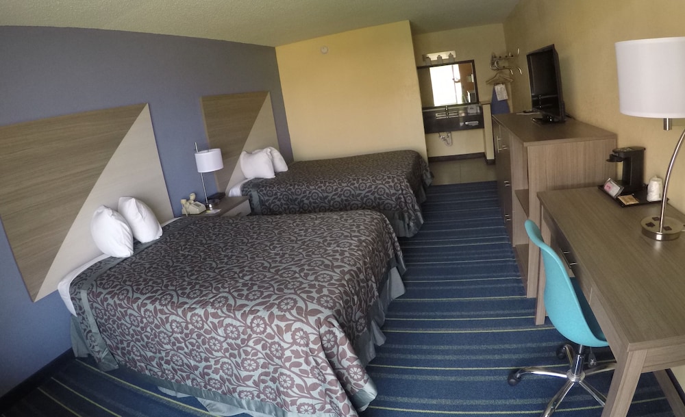 Days Inn by Wyndham Salem - photo 20