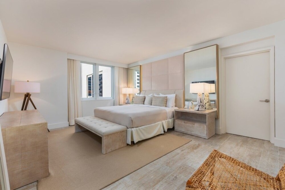 Eco hotel Condo #242489 3 Bedrooms 3 Bathrooms Hotel Room - featured photo