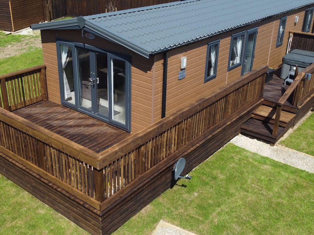Marigold Lodge — 4-Star Luxury Hotel in Saltburn-By-The-Sea, United Kingdom