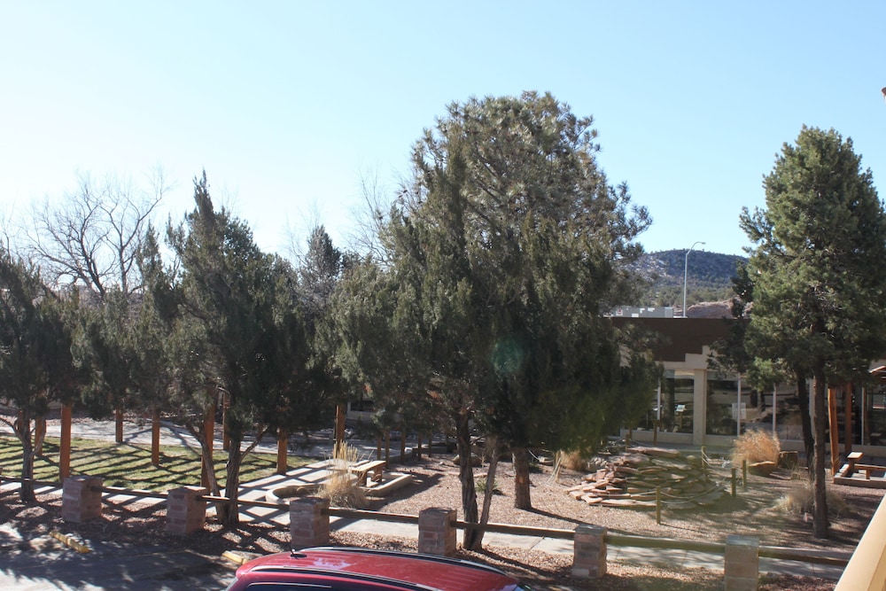 Navajo Nation Inn - photo 19