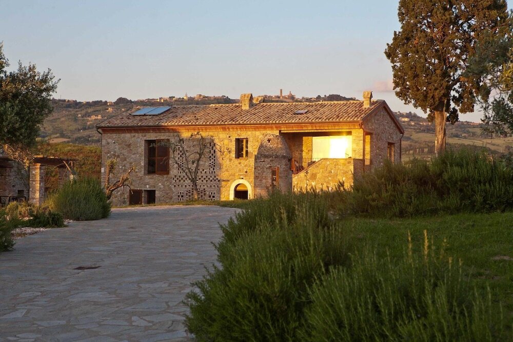 Tuscany Forever Premium Apartments — 4-Star Luxury Hotel in Volterra, Italy
