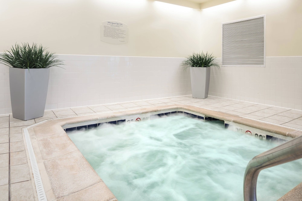 Fairfield Inn & Suites by Marriott Fort Collins Loveland - photo 21