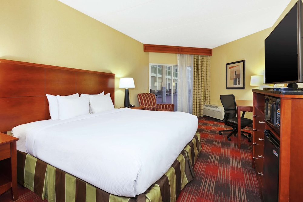 DoubleTree by Hilton Holland - photo 19