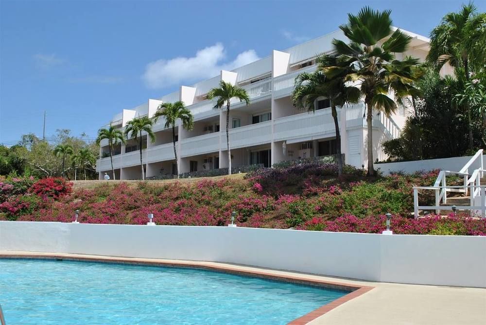 Harbour Beach Villas 6188682 — East End