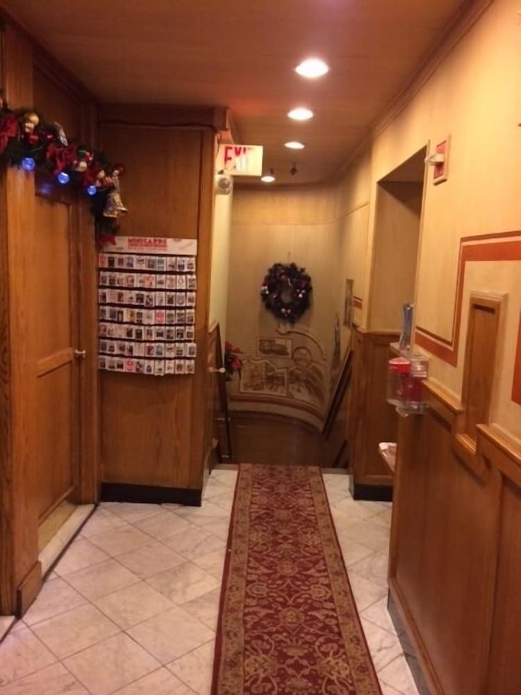 St Marks Hotel - photo 4