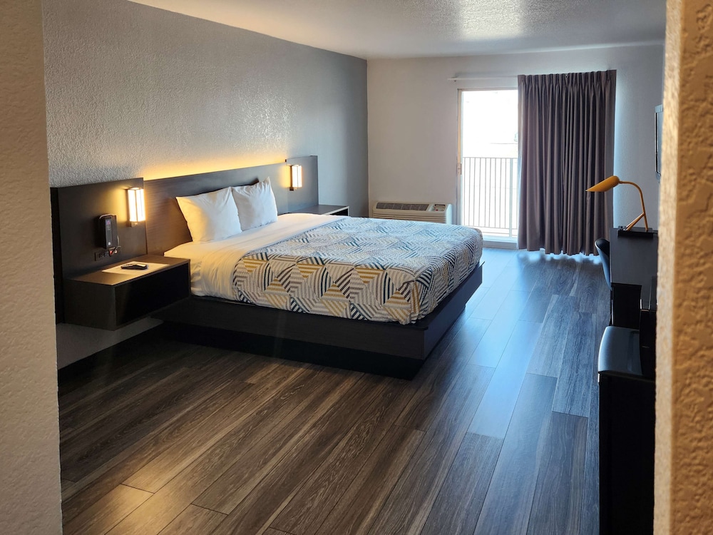 Motel 6 Lincoln NE Airport - photo 19