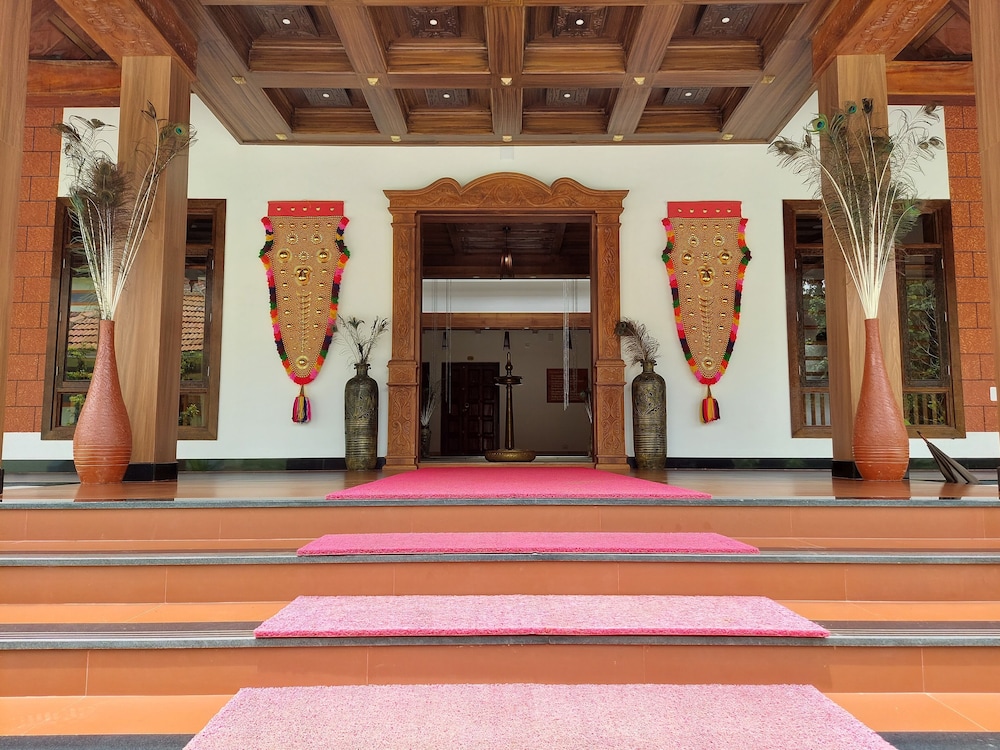 Vajra Ayurveda and Yoga Retreat in Cochin, India