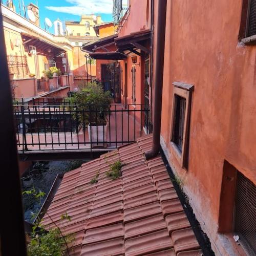 Julia Nel Cuore di Trastevere — 4-Star Luxury Hotel in Rome, Italy